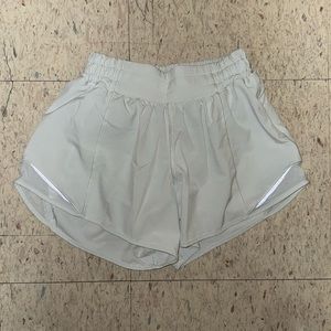 Light Gray Lulu Lemon Hotty Hot 4” Shorts Size 2